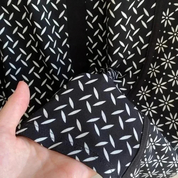 Just…Taylor Black and White Print A-Line Dress, Polka Dot Floral Dress, Size 2 - Picture 14 of 16